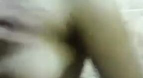Южноиндийская порнозвезда в обнаженном виде на видео 2 минута 00 сек