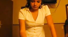 تامل کالج کی لڑکیوں میں ایک گرم ، شہوت انگیز جنسی ویڈیو میں Sabbum تامل ایس ایس ایس سوئمنگ پول 5 کم از کم 40 سیکنڈ