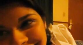 تامل کالج کی لڑکیوں میں ایک گرم ، شہوت انگیز جنسی ویڈیو میں Sabbum تامل ایس ایس ایس سوئمنگ پول 0 کم از کم 40 سیکنڈ