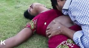 Am Tamil bibi nemu nakal ing taman 2 min 20 sec