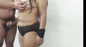 Das Nacktvideo der großen Tante, des Kürbises, bekommt eine Hardcore-Behandlung 1 min 40 s