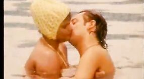 泰米尔女演员查兹·莫瓦（Chaz Moway）在狂野而禁忌的性爱视频中明星 1 敏 30 sec