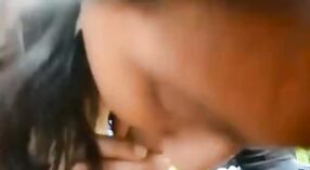 हिलबिली मुलीचा सुंदर भारतीय लैंगिक व्हिडिओ तिच्या मोठ्या बुब्स दाखवतो 2 मिन 20 सेकंद