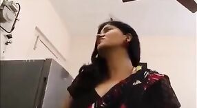 Big-Ass Tamil ciocia dostaje w dół i brudne w tym filmie 0 / min 0 sec