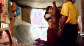 सालेममधील एक गरम मुलगी असलेले सुंदर तमिळ अश्लील व्हिडिओ 2 मिन 40 सेकंद