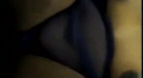 देसी पुला के बड़े स्तन और स्तन इस गंदे वीडियो में पूर्ण प्रदर्शन पर हैं 4 मिन 20 एसईसी