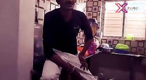 Prawdziwy seks wideo z a Tamil Aunty w the kuchnia 5 / min 00 sec