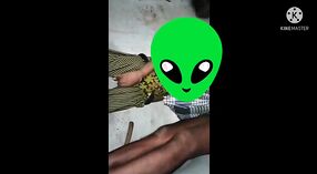 Video seks India dari seorang adik perempuan di desa Telugu 2 min 10 sec
