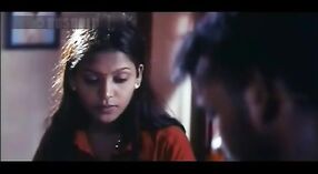 Piękne gwiazdy Tamilskiej aktorki w gorącym filmie 0 / min 0 sec