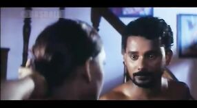 Piękne gwiazdy Tamilskiej aktorki w gorącym filmie 0 / min 40 sec