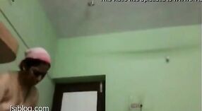 Duży anty-nudystów Kanchipuram jak Druzowie i theanti-CSSS wideo 1 / min 30 sec