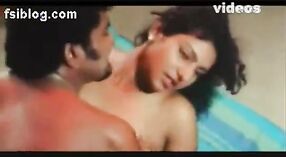 Tamil aktorka Roya Mulay gwiazdy w ekscytujący XXX wideo 3 / min 20 sec