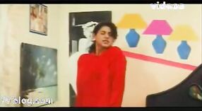 Aktris Tamil Roya Mulay membintangi video XXX yang beruap 0 min 0 sec