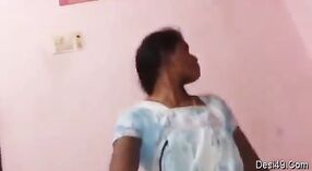 Ibu rumah tangga Tamil Salem Agawa dadi nakal Karo Getaran Bilujubi ing video sing uap iki 0 min 0 sec