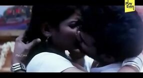 Çarpıcı tamil aktris yıldız içinde bir buharlı seks video ile onu ikinci karısı 3 dakika 20 saniyelik