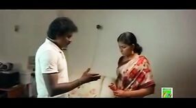 Анджали, тамильская актриса, снимается в романтическом фильме с участием шахмат 0 минута 40 сек