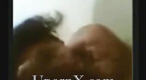 Tamil Ciocia nago i zmysłowy sex Oralny w filmie 4 / min 20 sec