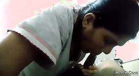 Sexy Blowjob der tamilischen Tante in HD 0 min 0 s