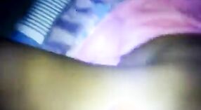 Hermosa tamil chica de colegio se pone abajo y sucio en video porno 5 mín. 00 sec