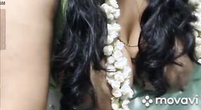 Bellissimo Coimbatore Desi con Grande Tette in un Caldo Video 2 min 00 sec