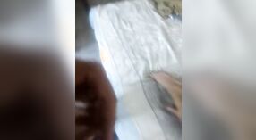 التاميل عمتي الجنس الساخن مع فيلم العملاء في مادوراي 8 دقيقة 20 ثانية