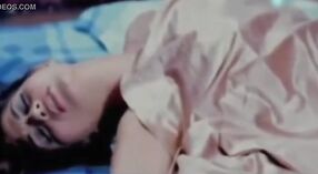 O corpo sexy de Chaz Moway está em plena exibição neste vídeo 1 minuto 30 SEC