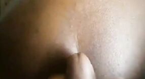 Tamil dorp aunty ' s steamy seks tape in een zwart pak 5 min 20 sec
