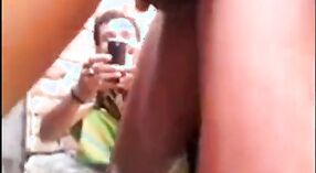 Tamil seks schandalen in een stomende video met Krishnagiri Villake 4 min 00 sec