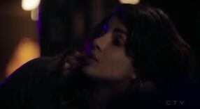Niebieski film Priyanki Chopry zawiera intensywne sceny seksualne 4 / min 00 sec