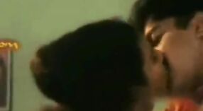 Les gros seins tamouls de Chaz Moway reçoivent l'attention qu'ils méritent dans ce film sexuel 1 minute 00 sec