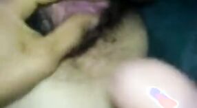पूल द्वारा एक गर्म सेक्स वीडियो में सुंदर तमिल कॉलेज की लड़कियों 2 मिन 40 एसईसी