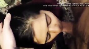 فيديو جنس فموي جميل من التاميل يعرض ابنة تقبيل وشرب الحيوانات المنوية 3 دقيقة 00 ثانية