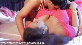 Tamil Nadu kang Puffy Splashes Lan Amba Dodo Ing Seksi Video 0 min 0 sec