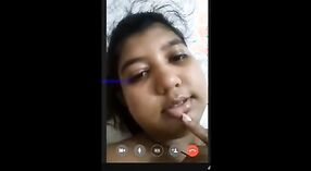 Tamil bocah-bocah wadon karo amba susu ing panas porno video 5 min 00 sec