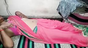 Ngapusi bojoné: video panas lan uap saka wong ing lingerie 1 min 20 sec