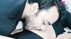 Un tamil completo sesso video con un romantico twist 3 min 00 sec