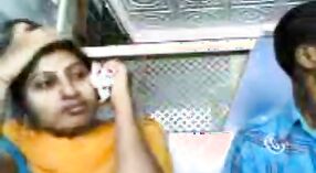 Mooi tamil video van student masseren salem ' s borsten 3 min 40 sec
