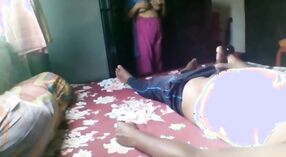 Video desnudo de la tía tamil de un juego de ajedrez travieso 2 mín. 50 sec
