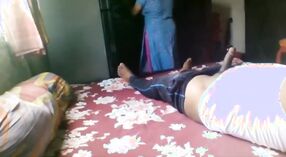 Video desnudo de la tía tamil de un juego de ajedrez travieso 0 mín. 50 sec