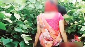 Vraie vidéo de Sexe Thaïlandaise avec une tante Tamoule dans la ferme 1 minute 50 sec