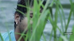 Video catur sing nampilake dodo aktris Tamil Sing nggumunake 0 min 0 sec