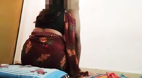 Video seks nyata Saka Ibu Tamil sing nggatèkké kepénginané 2 min 20 sec