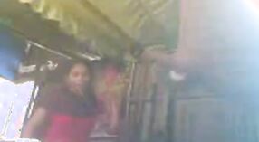 Rencontre érotique d'une épouse tamoule avec un amateur d'art dans une vidéo pornographique 3 minute 00 sec