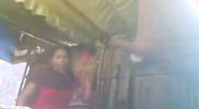 Tamil bojo kang erotis manggih karo seni pacangan ing video pornographic 3 min 00 sec