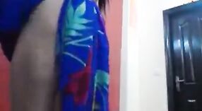 Nacktes Video einer schönen tamilischen Tante mit großer Muschi 1 min 40 s