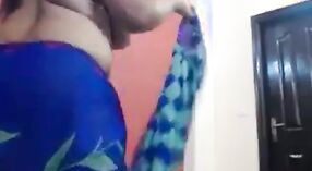 Video Desnudo de una Hermosa Tía Tamil con Gran Coño 2 mín. 20 sec