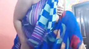 Video Desnudo de una Hermosa Tía Tamil con Gran Coño 7 mín. 40 sec
