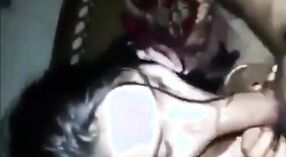 Bella ragazza tamil in un video di 18 anni che lecca e succhia 2 min 10 sec