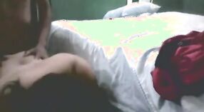 Um rapaz fica maroto com o seu colega de quarto neste vídeo quente 10 minuto 20 SEC