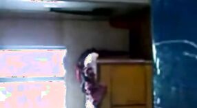 تامل بیبی کے ساتھ بڑی سینوں سٹرپس اور شو بند میں ننگی ویڈیو 0 کم از کم 0 سیکنڈ